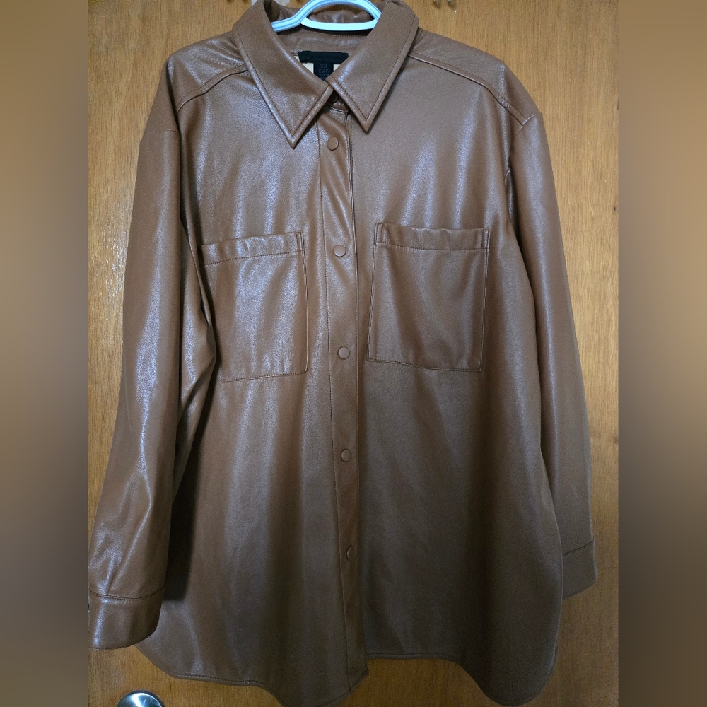 Maison Cinqcent 2X Tan Pleather shacket with pockets and fleece lining